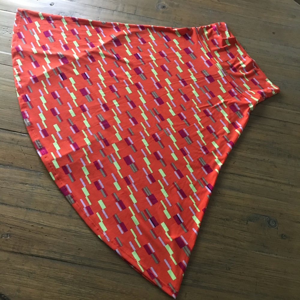 LuLaRoe XS Azure skirt- orange & rectangle pattern - Picture 2 of 13